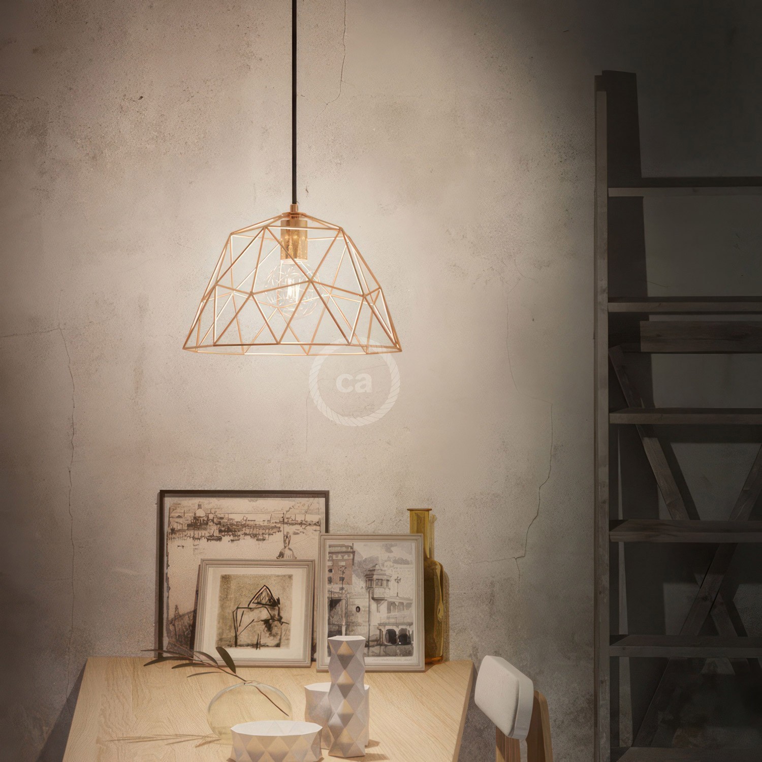 Závesná lampa s textilným káblom, klietkovým tienidlom Dome a kovovými detailmi – Vyrobená v Taliansku