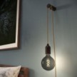 Rolé, drevená nástenná úchytka pre závesnú lampu