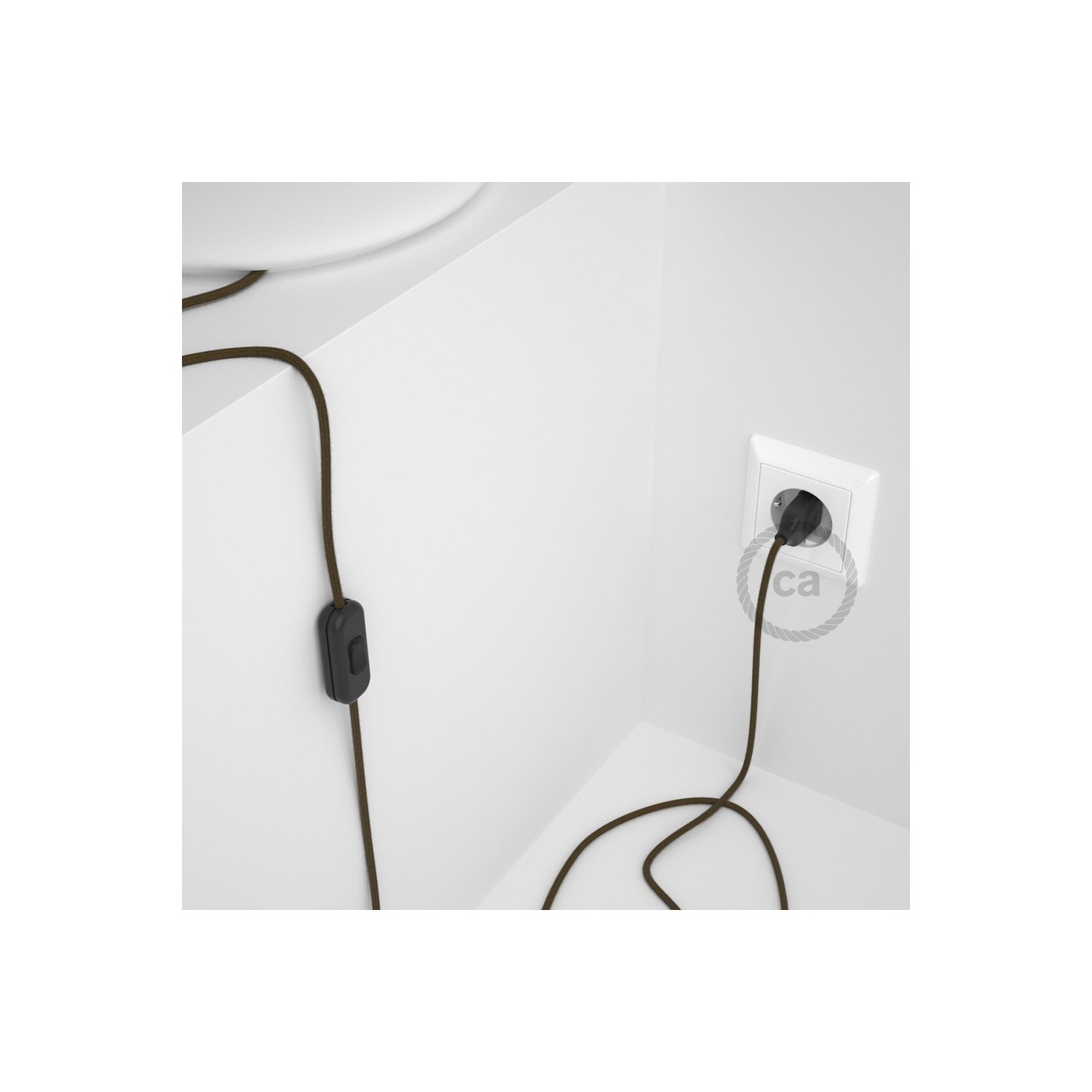 Napájací kábel pre stolnú lampu, RC13 Hnedý bavlnený 1,80 m. Vyberte si farbu zástrčky a vypínača.