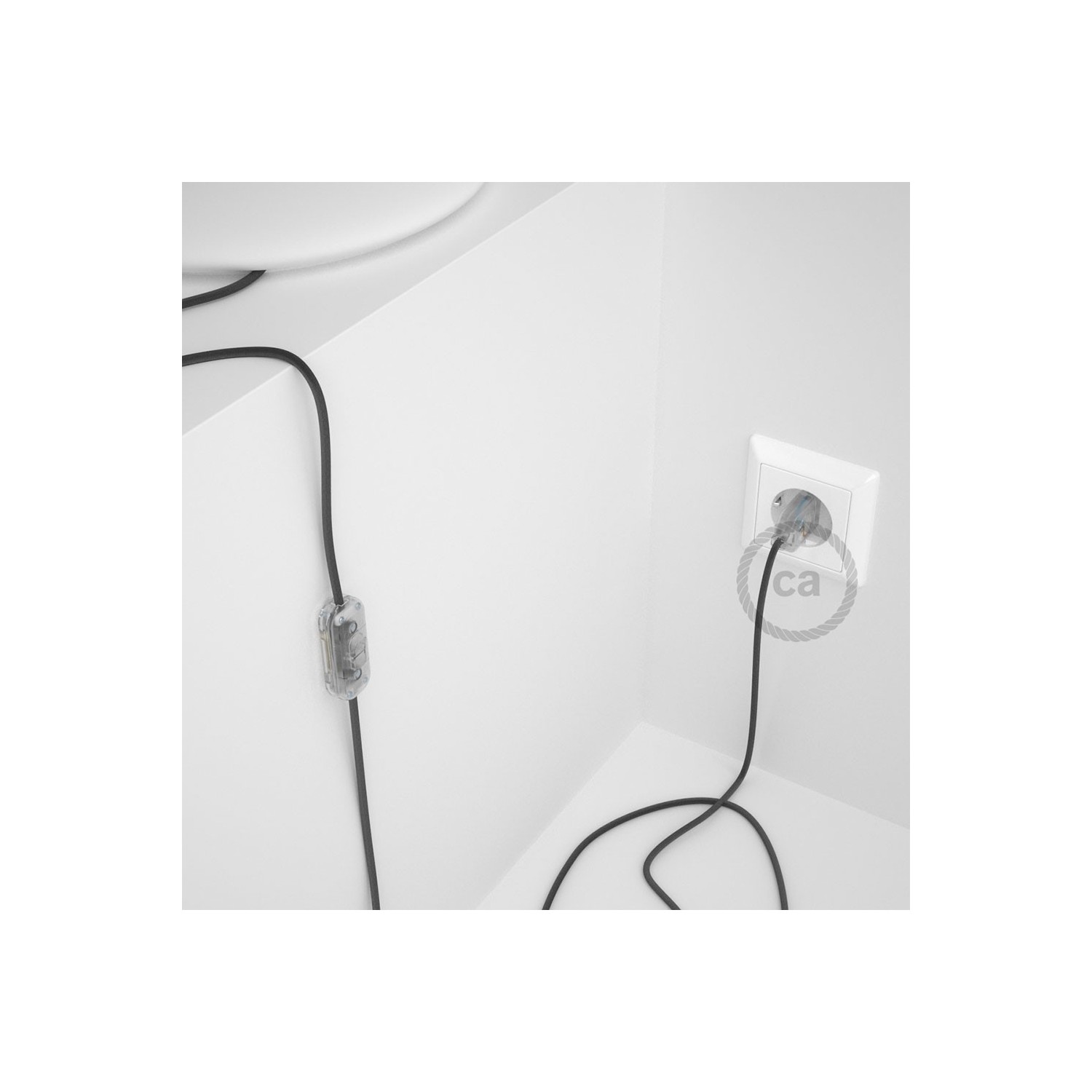 Napájací kábel pre stolnú lampu, RM26 Tmavo šedý hodvábny 1,80 m. Vyberte si farbu zástrčky a vypínača.