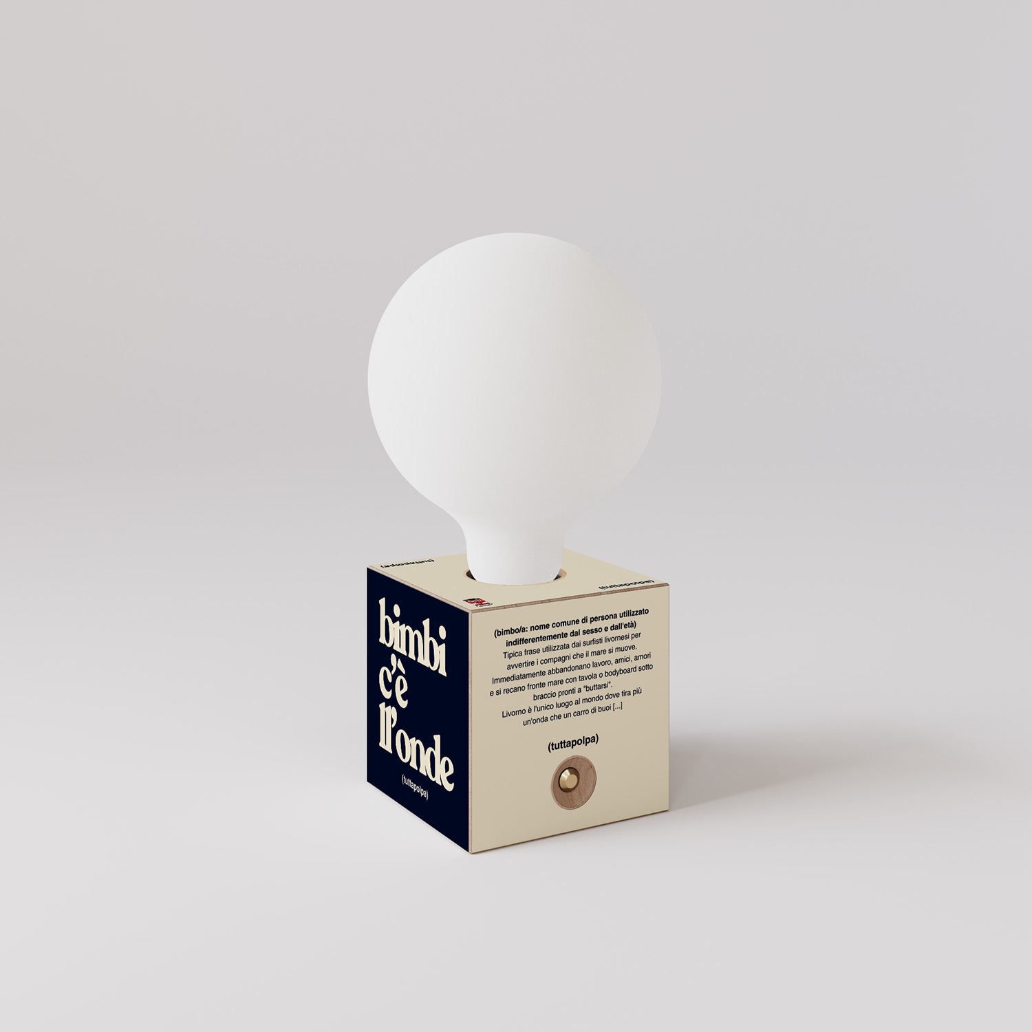 Cabless03 "Bimbi c’è l’onde" con lampadina globo effetto porcellana - Tuttapolpa