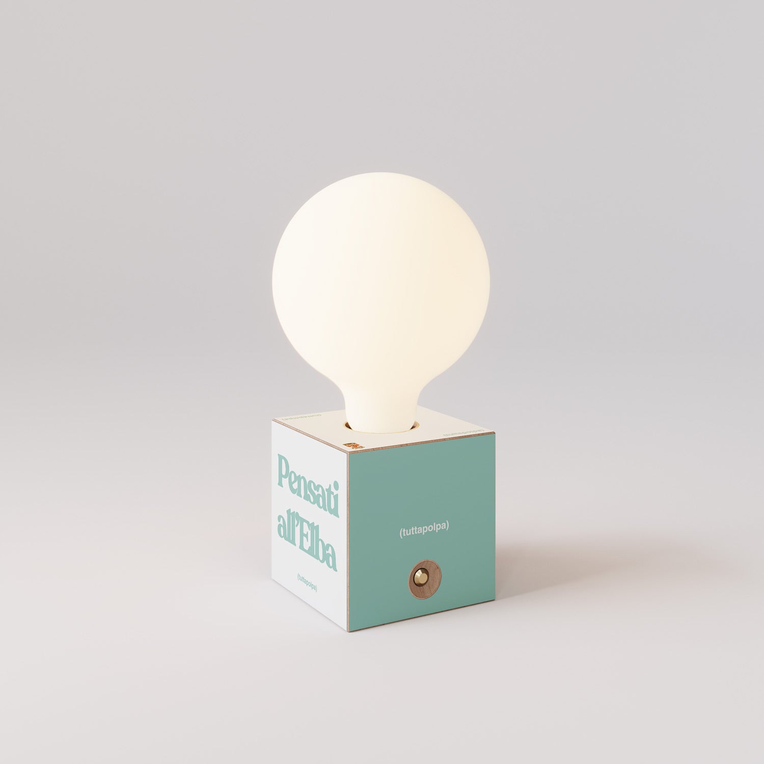 Cabless03 "Pensati all’Elba" con lampadina globo effetto porcellana - Tuttapolpa