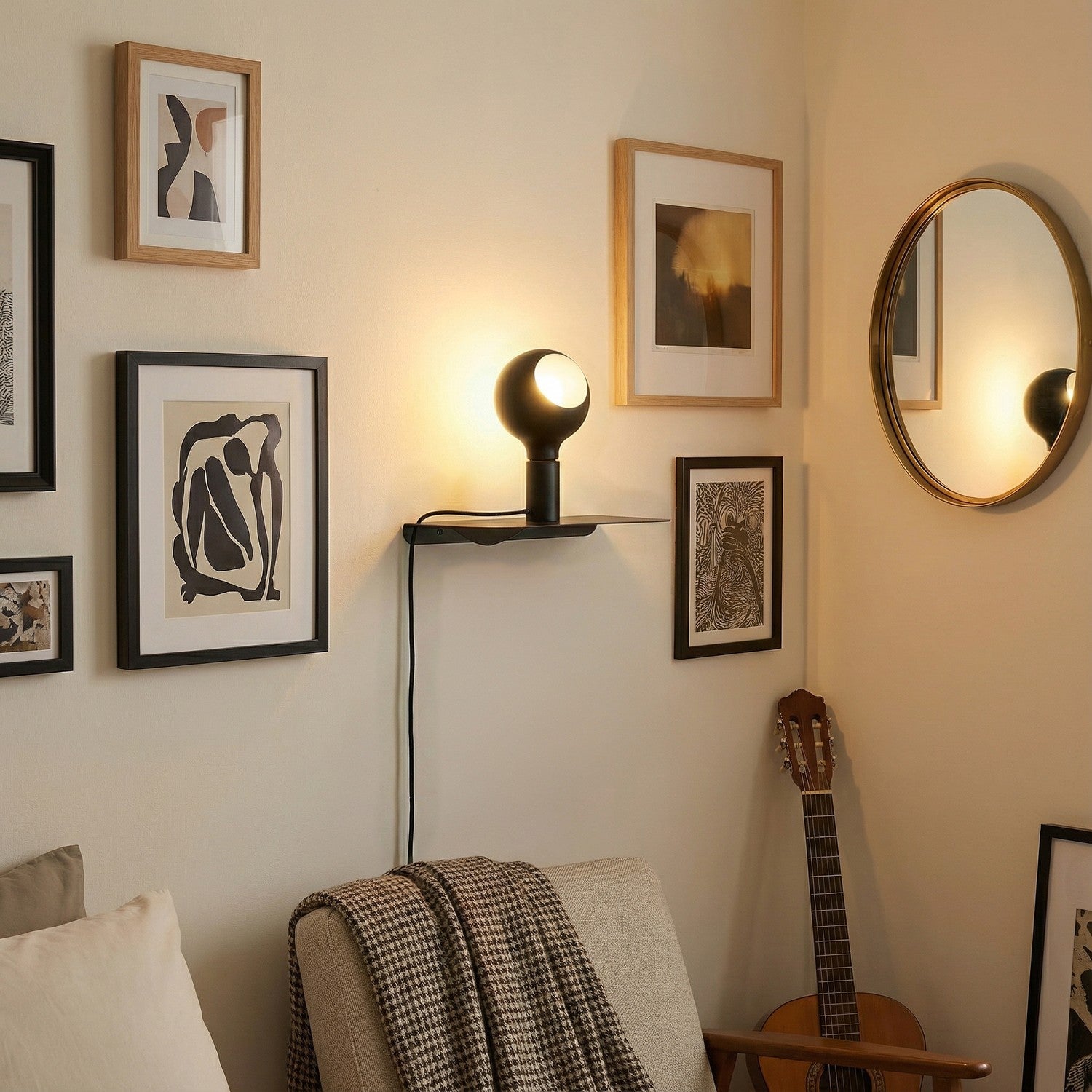 Combo Camo - Lampada con mensola e spina UK - Nero - Creative Cables