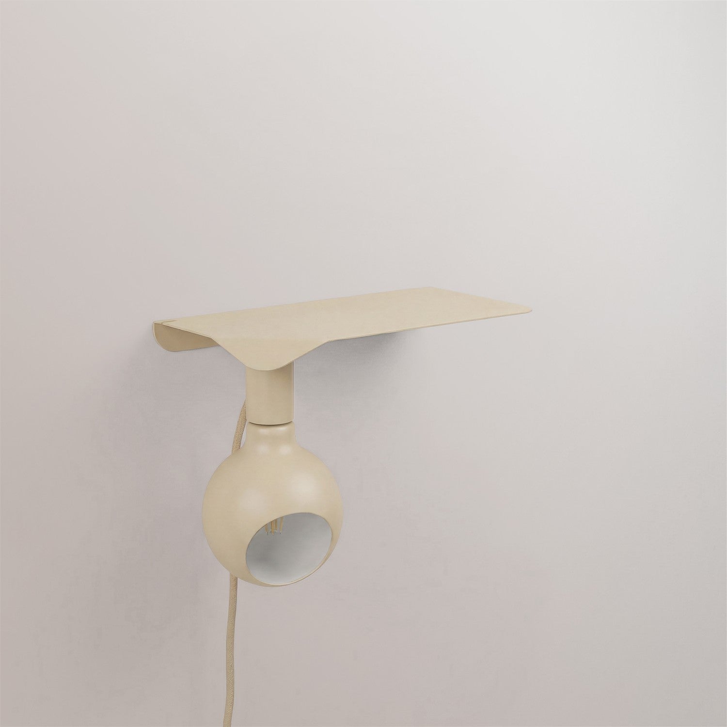 Combo Camo - Lampada con mensola - Panna - Creative Cables