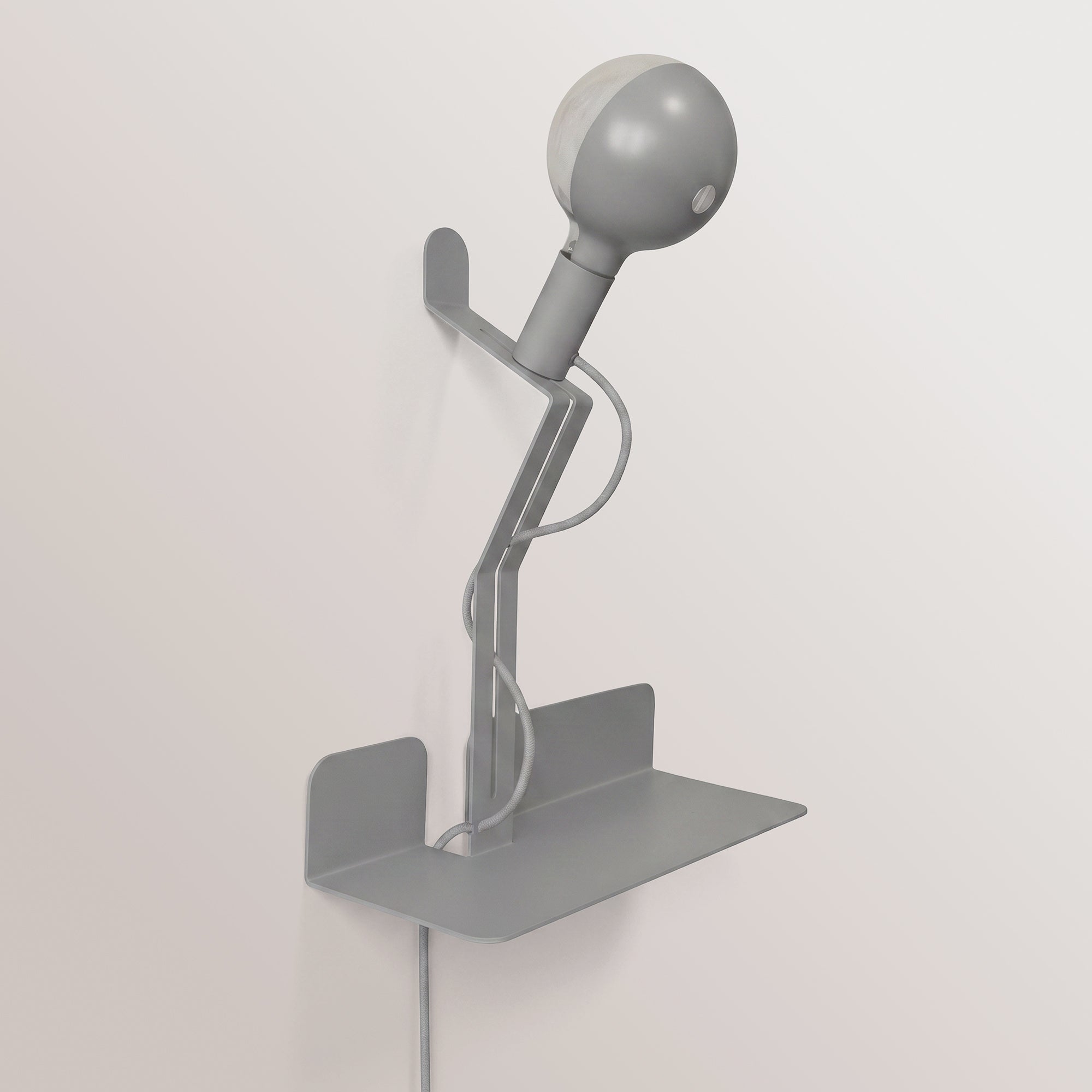 Lampada da parete con mensola e lampadina LED G125 verniciata - Murio Talia - Grigio
