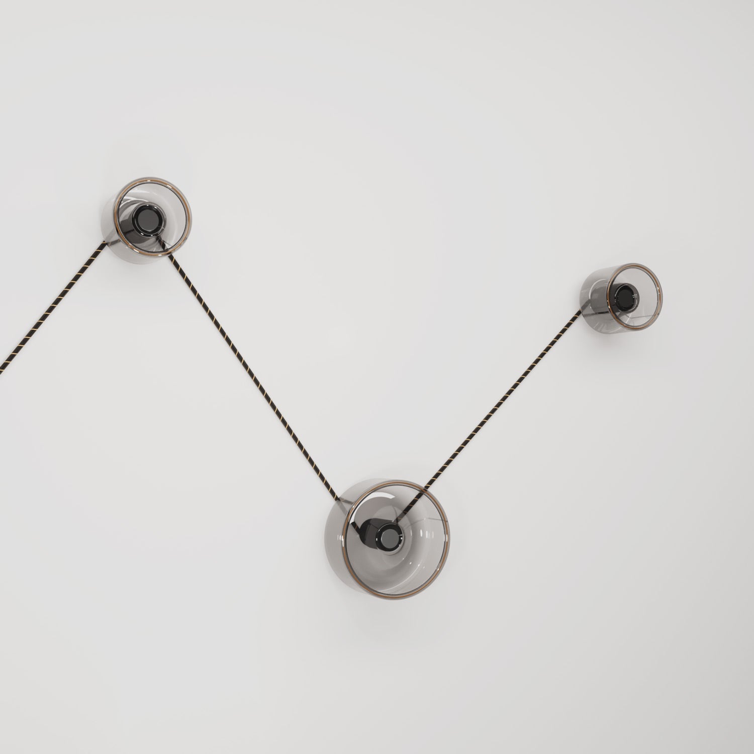 Lampada da parete Spostaluce con 3 lampadine Ghost e cavo nero e oro