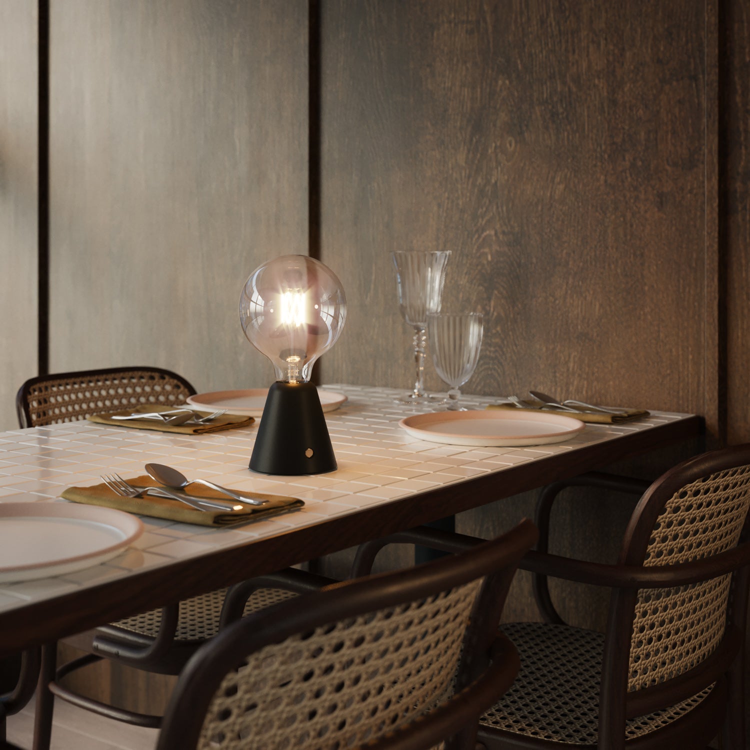 Lampada portatile ricaricabile Cabless01 con lampadina globo G125 - Nero