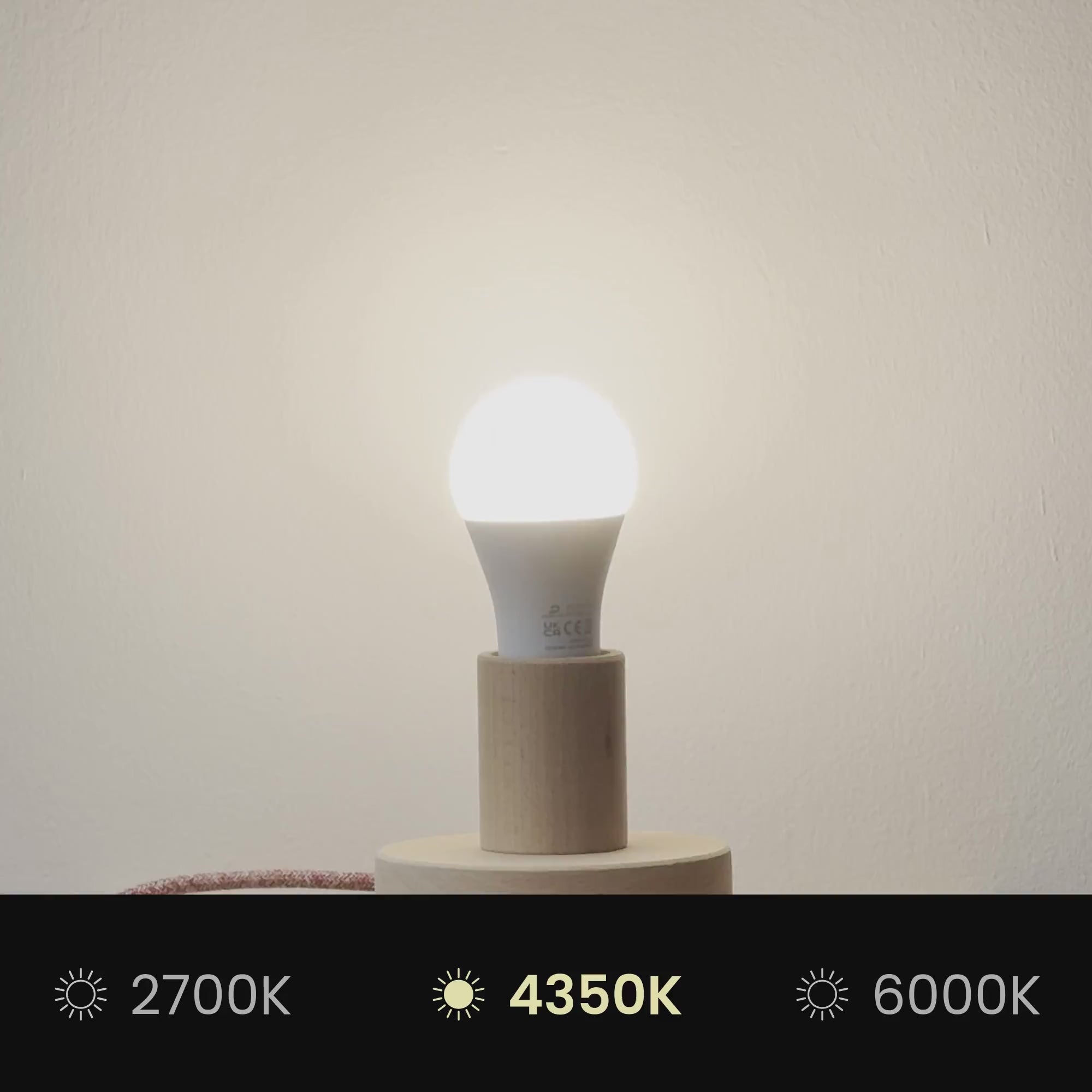 Nahrajte video: Tienidlo Cilindro M z textilu s päticou E27 – Vyrobené v Taliansku – Cinette Verde Pistacchio