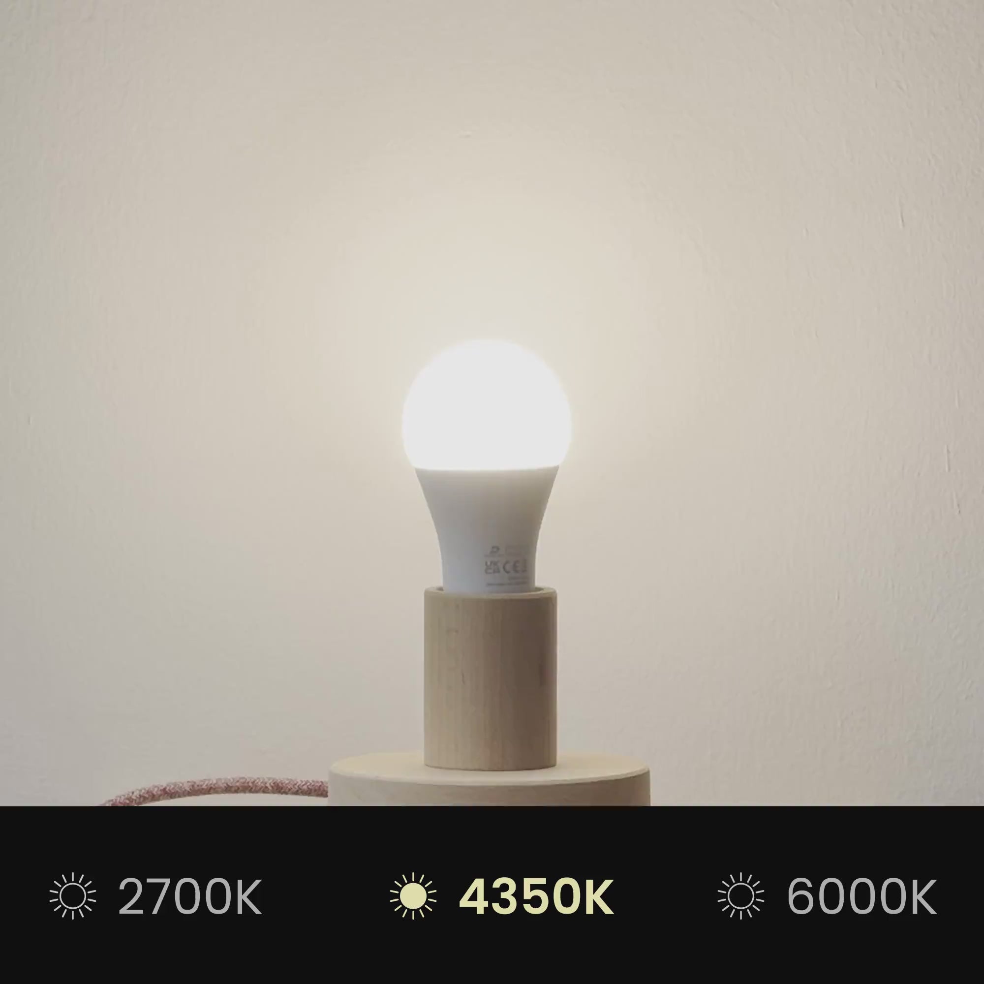 Nahrajte video: Tienidlo Cilindro XXL z látky s päticou E27 - Vyrobené v Taliansku - Čierna/Zlatá