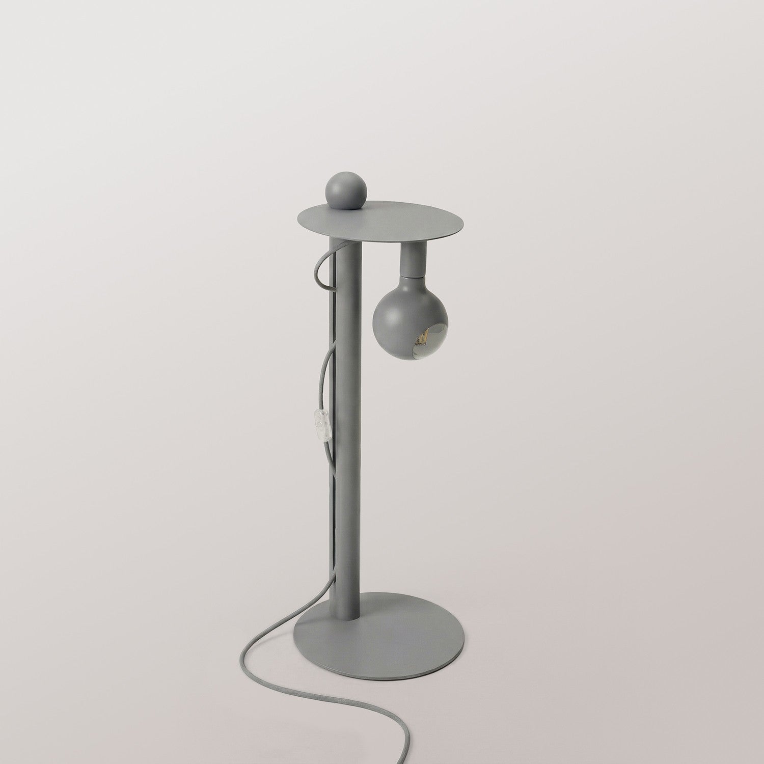 Rocco - Lampada da terra con spina UK e lampadina Camo - Grigio